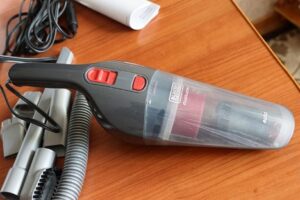 Car vacuum cleaner – BLACK+DECKER NV1210AV