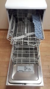 Dishwasher Indesit