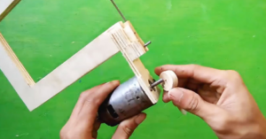 Homemade jigsaw made of wood - 11