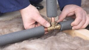 Protecting water pipes from freezing
