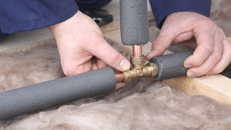 Protecting water pipes from freezing