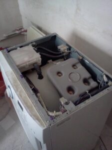 Disassembling the machine 2