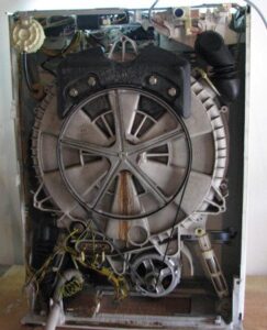 Disassembling the machine 3