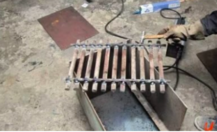 Grate bars made of reinforcement