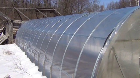 How to glue polycarbonate