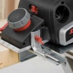 How to select a quarter on a board using an electric planer