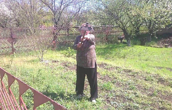 How to punish a neighbor for insulting