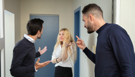 The neighbors stink of tobacco