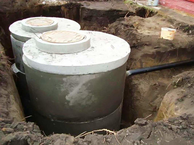 Two-chamber septic tank