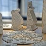 Finishing the fireplace with plaster