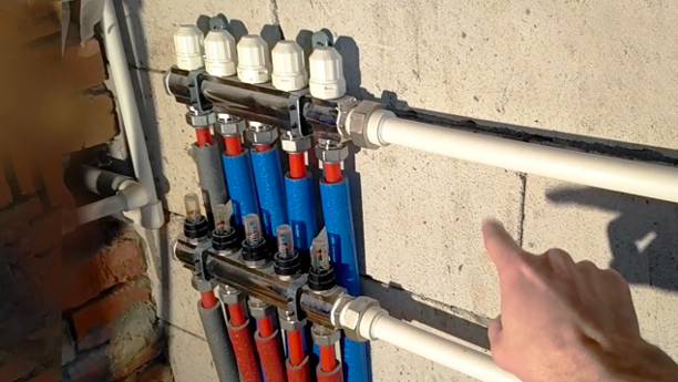 Connecting a heated floor comb