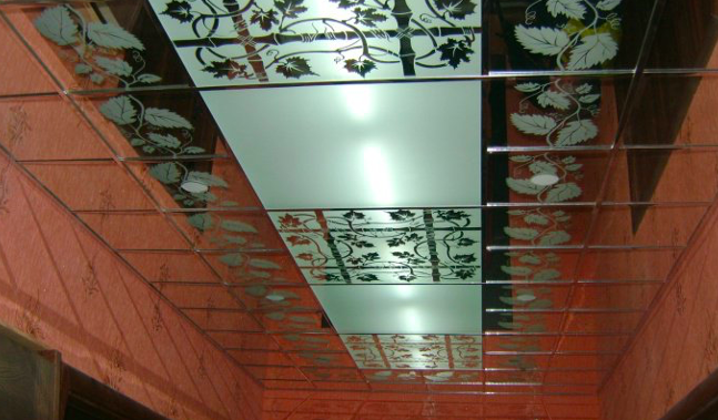Suspended glass ceiling
