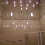 Glass ceiling in the bathroom