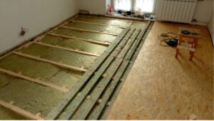 Insulation for floors in a wooden house